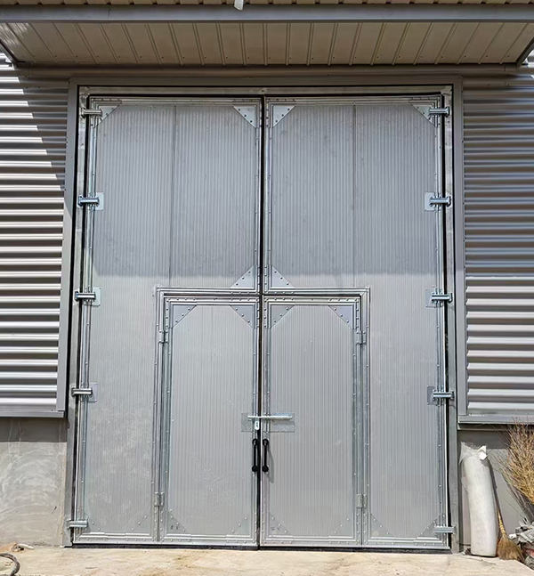 贵德工业平开门