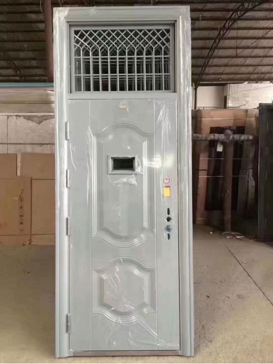 贵德学校教室门