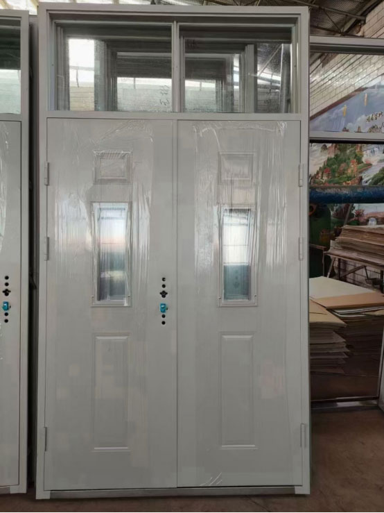 贵德学校教室门