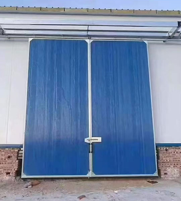 贵德工业门在大型仓储物流通道中的应用实例