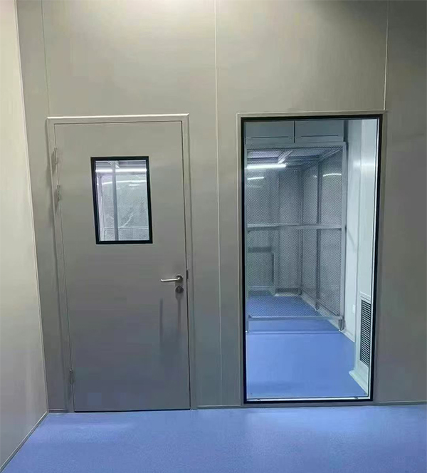 学校教学楼完成贵德防火门标准化安装